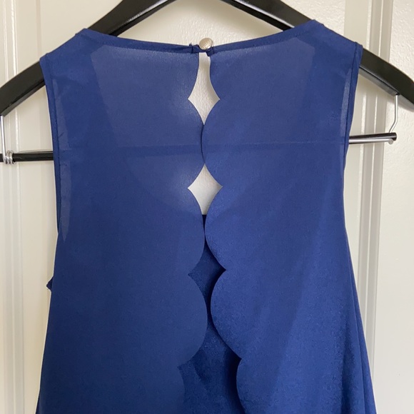 My beloved sleeveless open back top - Picture 4 of 4